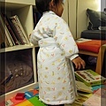 12/12 陳小牛穿長袍之背面(錯誤示範)