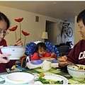 10/17 一家三口同時享用午餐,好棒!
