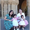 9/4 這張照片裡有6個人喔~(不算背景那個路人甲啦)
