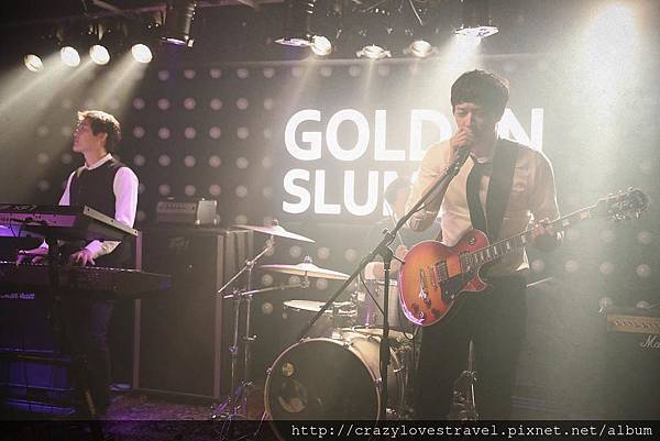 golden1.jpg golden1.jpg