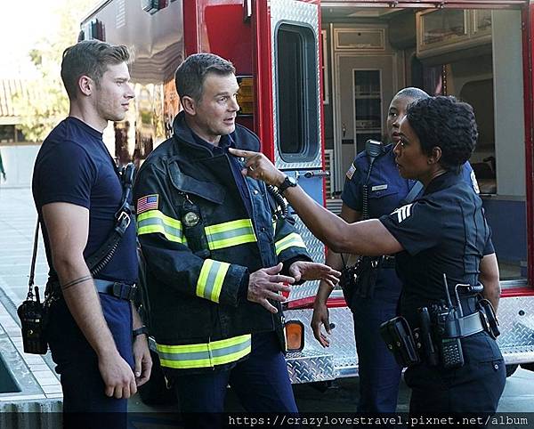 9-1-1b.jpg 9-1-1b.jpg