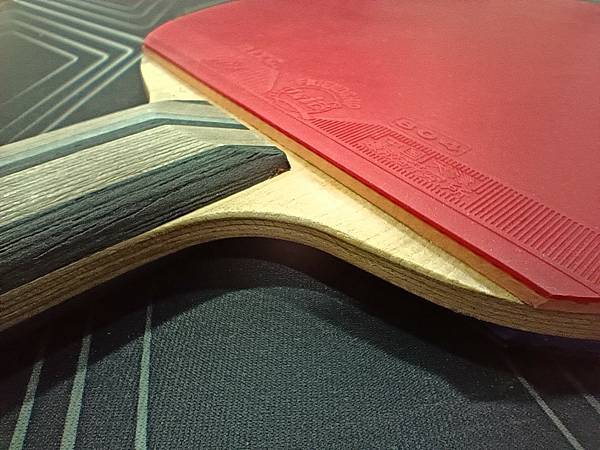 發現文具拍性能的專業級球拍：友誼804＋削球拍