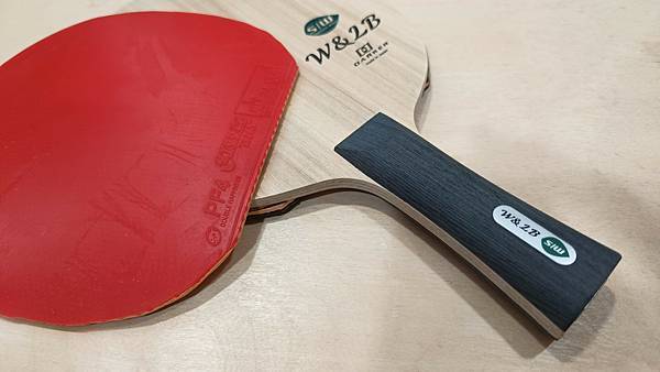 消愁的啦！Darker W & LB 削球拍