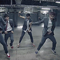 EXO_Growl_中文版_08.png