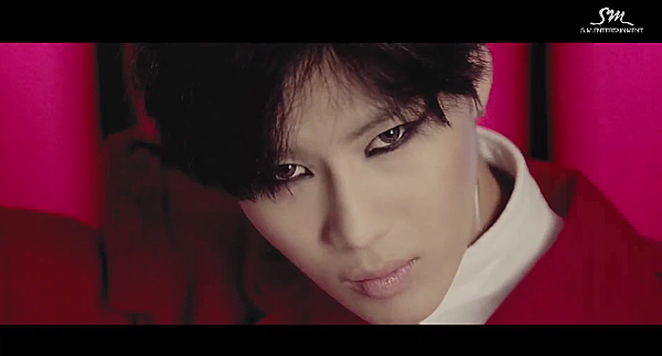 SHINee_Everybody_26.png