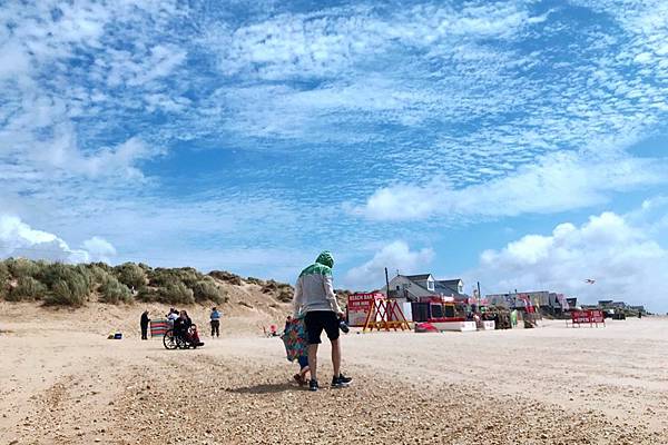 East Sussex: 風超大的Camber Sand +