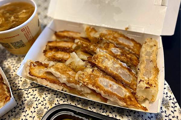 Taiwan: 100項返台美食清單(大菜，小菜，包餃餅類，