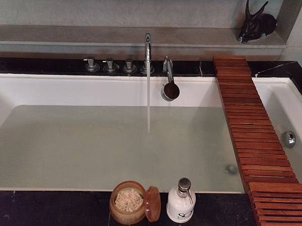 格式工廠P_20170904_210405_vHDR_On.jpg 格式工廠P_20170904_210405_vHDR_On.jpg