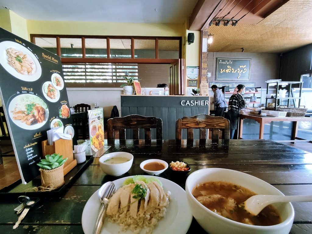 IMG_20221019_124240~1.jpg IMG_20221019_124240~1.jpg