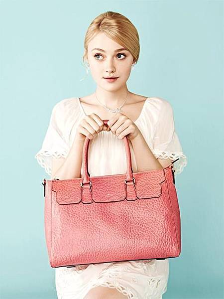 Dakota Fanning_9.jpg