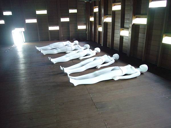 所費不貲的人偶