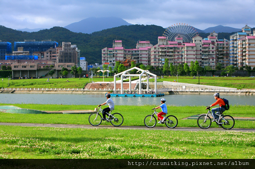 大佳河濱公園--自行車道.台北旅遊,陽明山一日遊行程,台北包車旅遊,台北市101景點,故宮博物錧一日遊, 平溪一日遊,木柵動物園一日遊,淡水一日遊.鶯歌陶瓷博物館