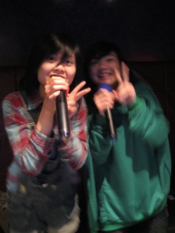 2007_11_18 老妹和妹妹~唱歌ing-2