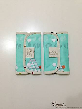 小妖怪-綠-跳傘-Ergo背巾口水巾-1.jpg 小妖怪-綠-跳傘-Ergo背巾口水巾-1.jpg