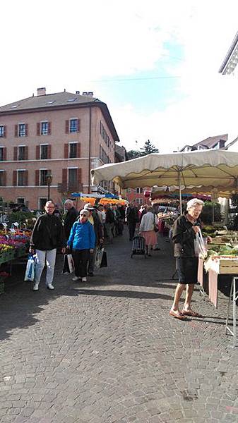 【第一次去歐洲就自助】安錫 Anncy瑞士邊境的法國美麗小鎮 (下) 【第一次去歐洲就自助】安錫 Anncy瑞士邊境的法國美麗小鎮 (下)