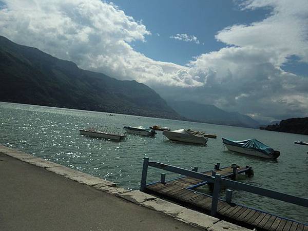 【第一次去歐洲就自助】安錫 Anncy瑞士邊境的法國美麗小鎮 (下)