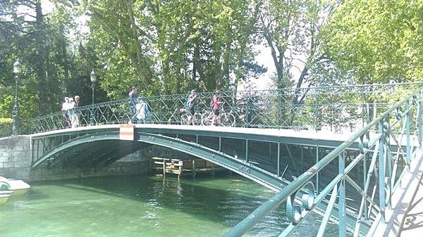 【第一次去歐洲就自助】安錫 Anncy瑞士邊境的法國美麗小鎮 (下) 【第一次去歐洲就自助】安錫 Anncy瑞士邊境的法國美麗小鎮 (下)