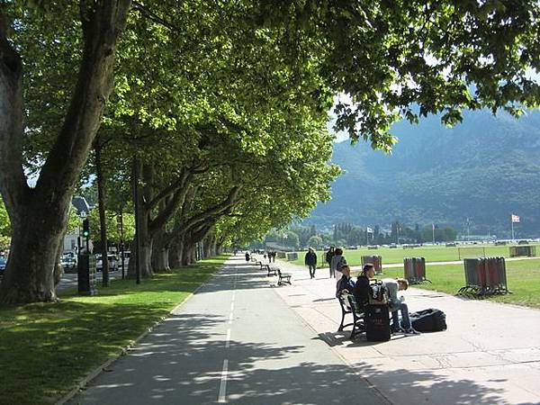 【第一次去歐洲就自助】安錫 Anncy瑞士邊境的法國美麗小鎮 (下)