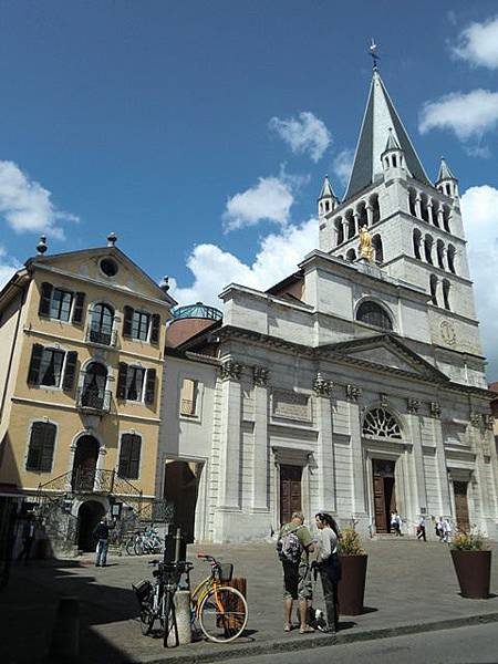 【第一次去歐洲就自助】安錫 Anncy瑞士邊境的法國美麗小鎮 (下)