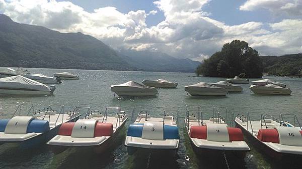 【第一次去歐洲就自助】安錫 Anncy瑞士邊境的法國美麗小鎮 (下) 【第一次去歐洲就自助】安錫 Anncy瑞士邊境的法國美麗小鎮 (下)