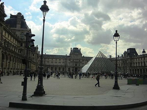 【第一次去歐洲就自助】羅浮宮+巴黎歌劇院+拉法葉百貨