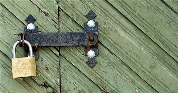13318-door_locked_1200.630w.tn.jpg 13318-door_locked_1200.630w.tn.jpg