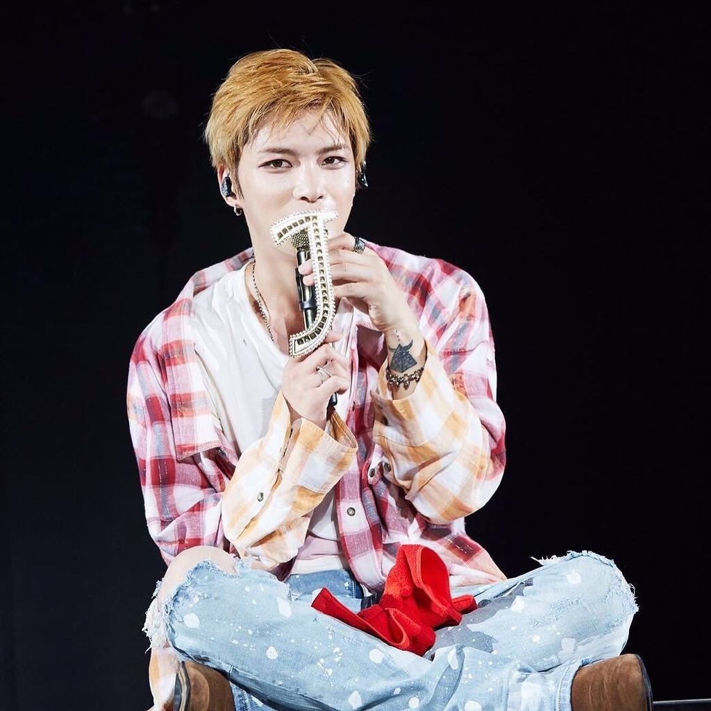 9d25cbabgy1fcmfdz1y8tj20t20t2tbq