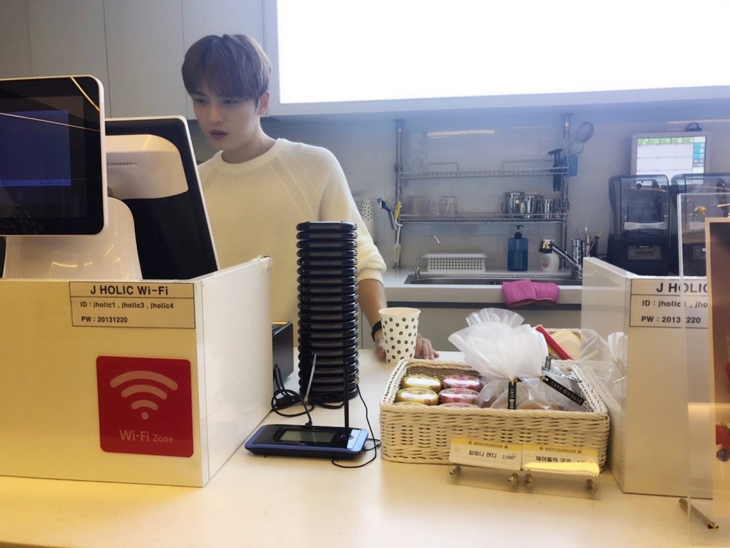 d945be80ly1ffizg3daz9j20tn0m8tci d945be80ly1ffizg3daz9j20tn0m8tci