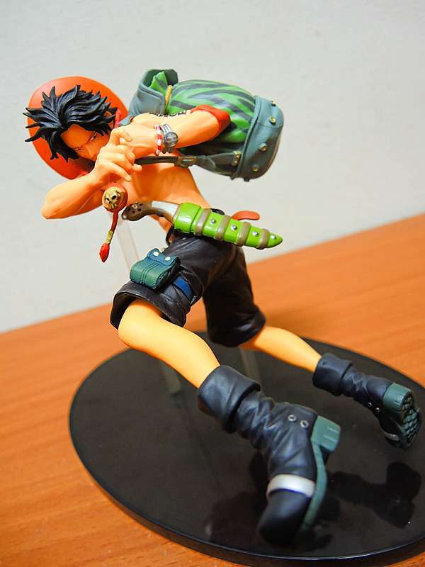 造型王頂上決戰4 火拳艾斯登場 小四的公仔亂開箱 痞客邦