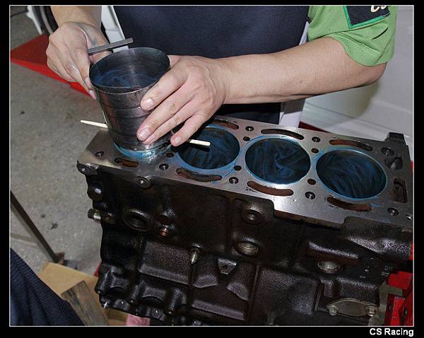 rover-220-engine-0107-12