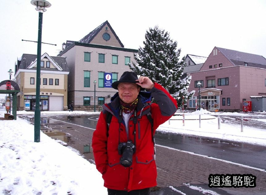 大雪紛飛的美瑛車站-日本駱駝