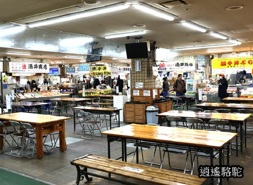 釧路和商市場-日本駱駝