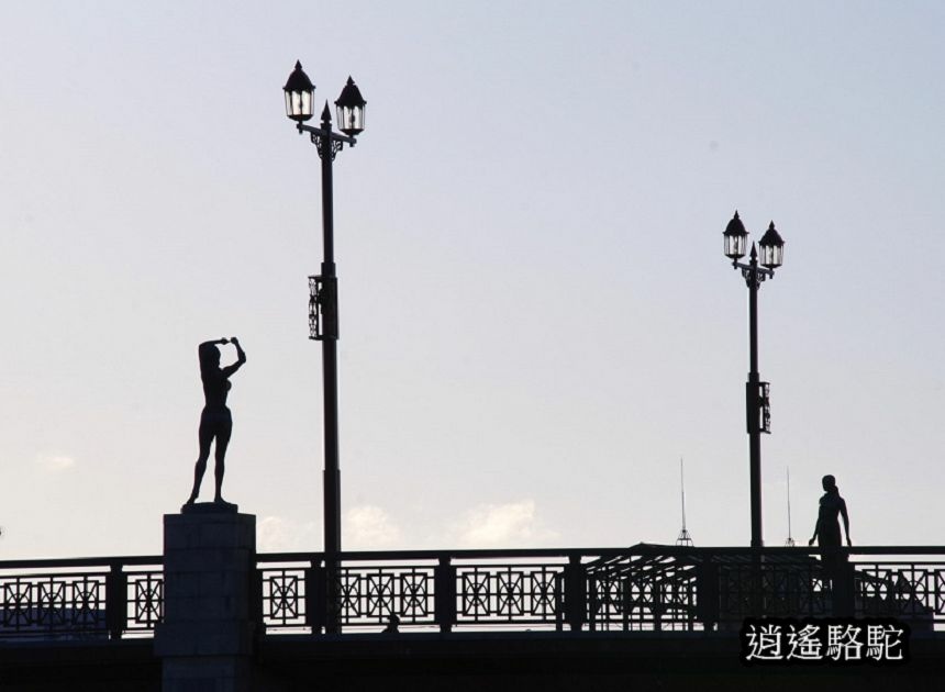 釧路川幣舞橋-日本駱駝