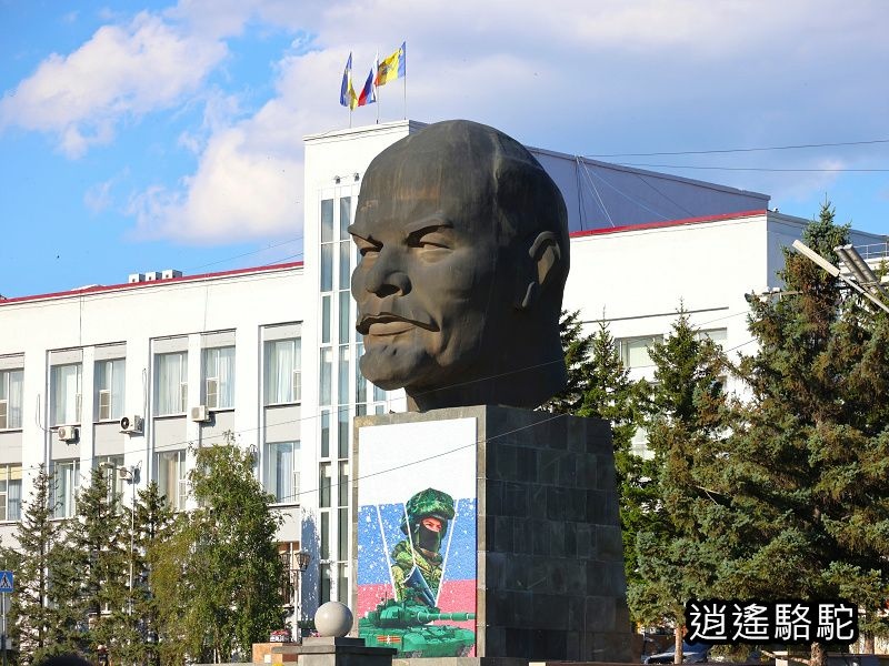 世界上最大的列寧頭像-俄羅斯駱駝