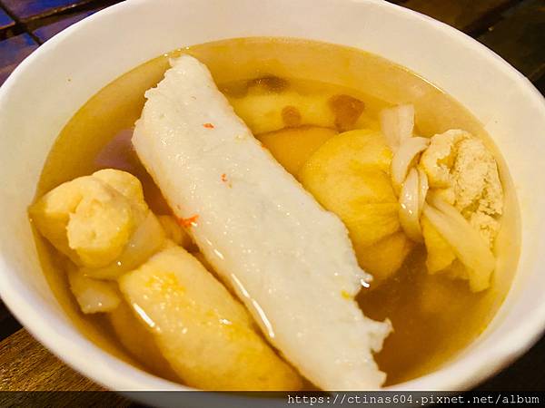 「桃園。美食」好暖，看的見店家用心的關東煮專賣店，濃郁湯頭、日式火鍋料，寒冬裡暖胃、暖身、更暖心