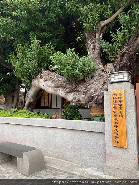 「台中。景點」梧棲文化出張所，免門票，濃濃的日式風格建築，拍