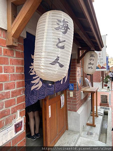 「台中。景點」梧棲文化出張所，免門票，濃濃的日式風格建築，拍