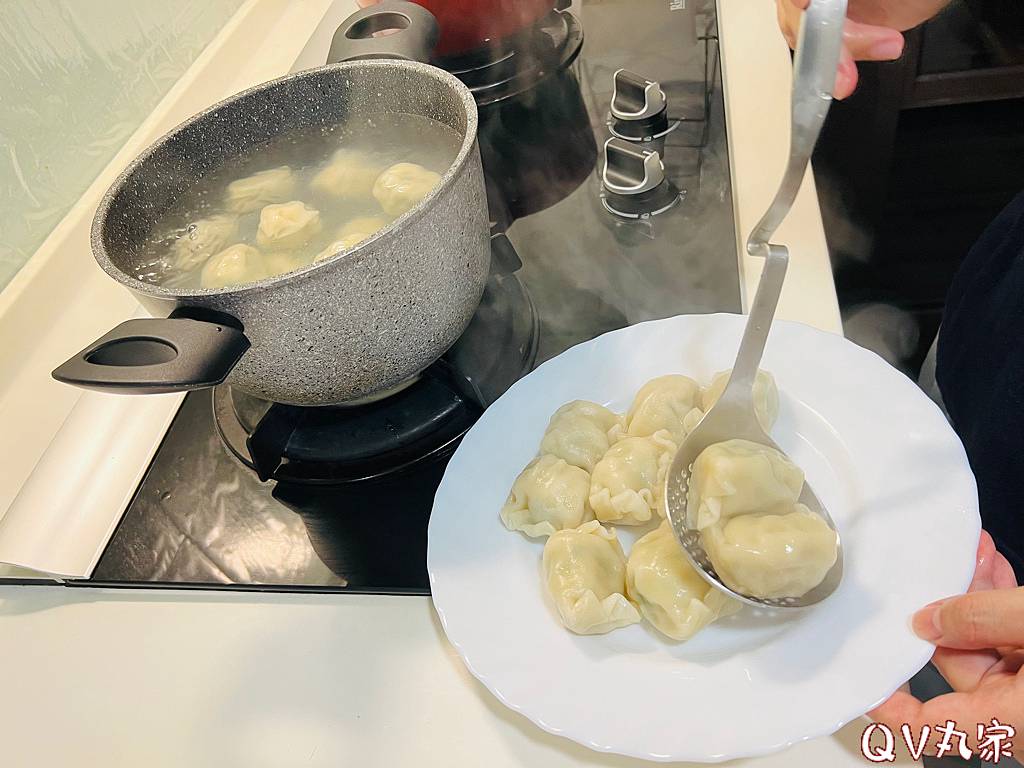 「美食。推薦」有春茶館，冷凍組合包宅配都在有春商城，宅在