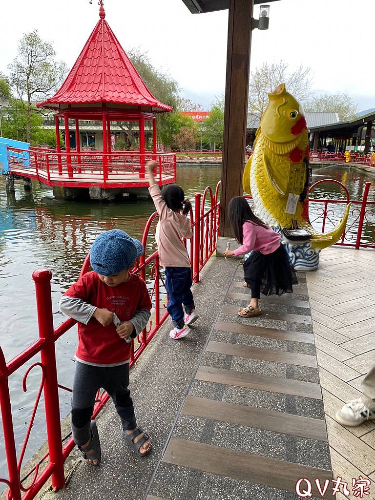 「花蓮。遊記」花蓮觀光糖廠(光復糖廠)，搭乘小火車、吃冰、小