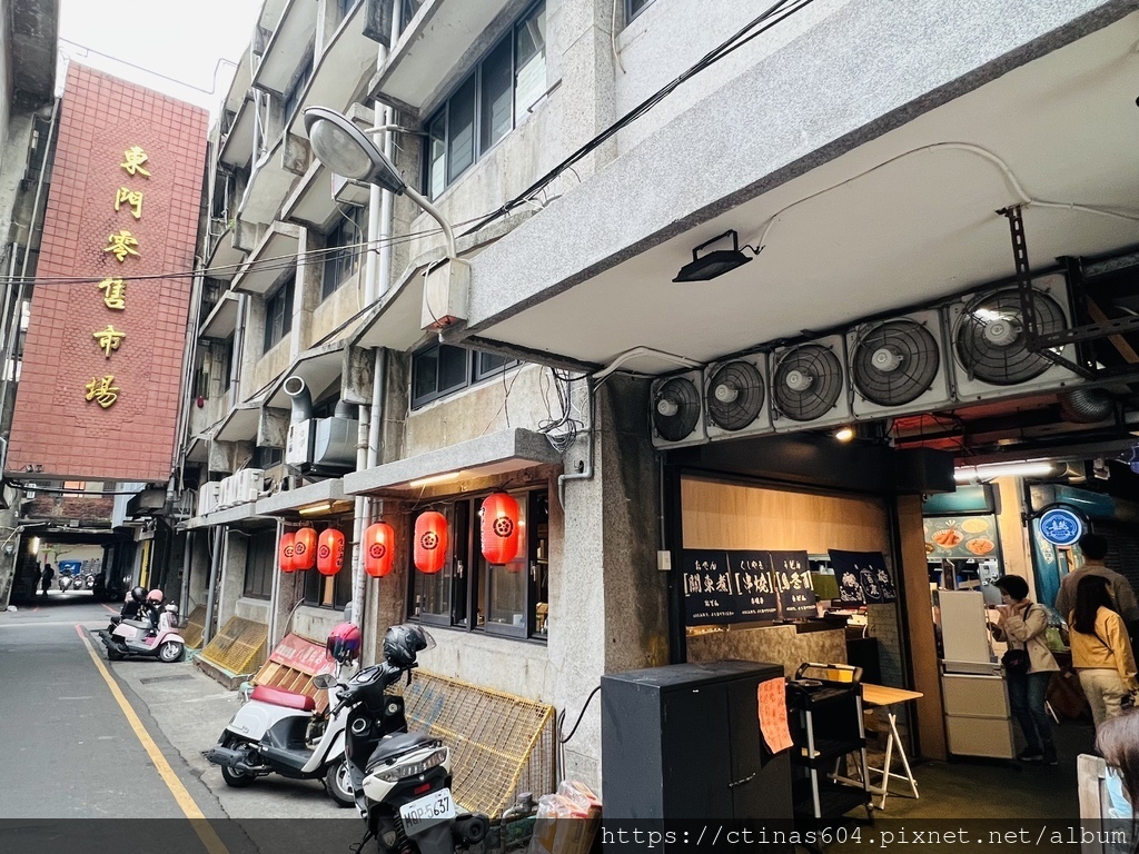 「新竹。食記」享來初，新竹東門市場美食，鹹酥雞混搭麵線超罪惡