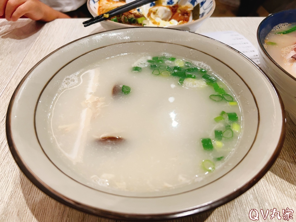 「新竹。食記」木木食堂，竹北高鐵站文青風美食，海味三寶鮮美甘