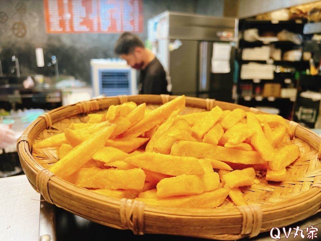 「新竹。食記」大爺鹹酥雞-食品店，消夜小酌推薦地點，