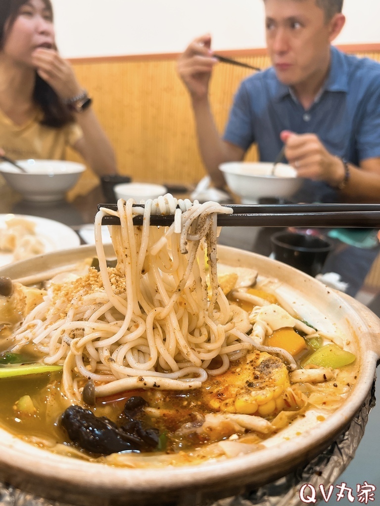 「新竹。食記」和順園雲南蔬食麵館-成功店，