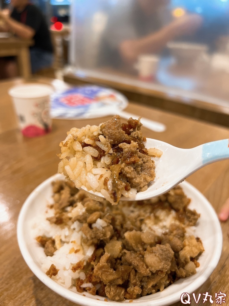 「新竹。食記」竹東邱記排骨酥麵(竹北店)，香酥入味的排骨酥搭