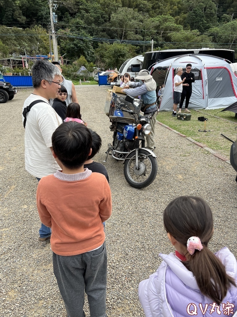 「新竹。露營」熊麻吉親子露營，有沙坑、遊樂設施、戲水池，免裝