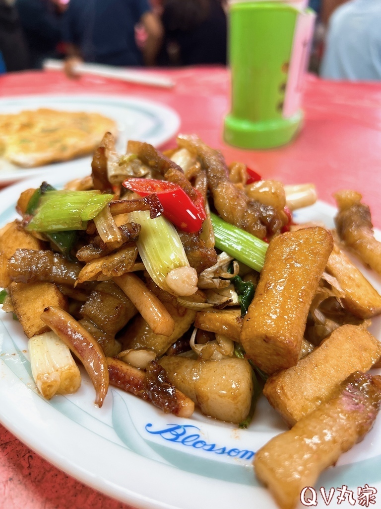 「新竹。食記」東大牛客家菜，竹東平價客家合菜餐廳，用料實在，