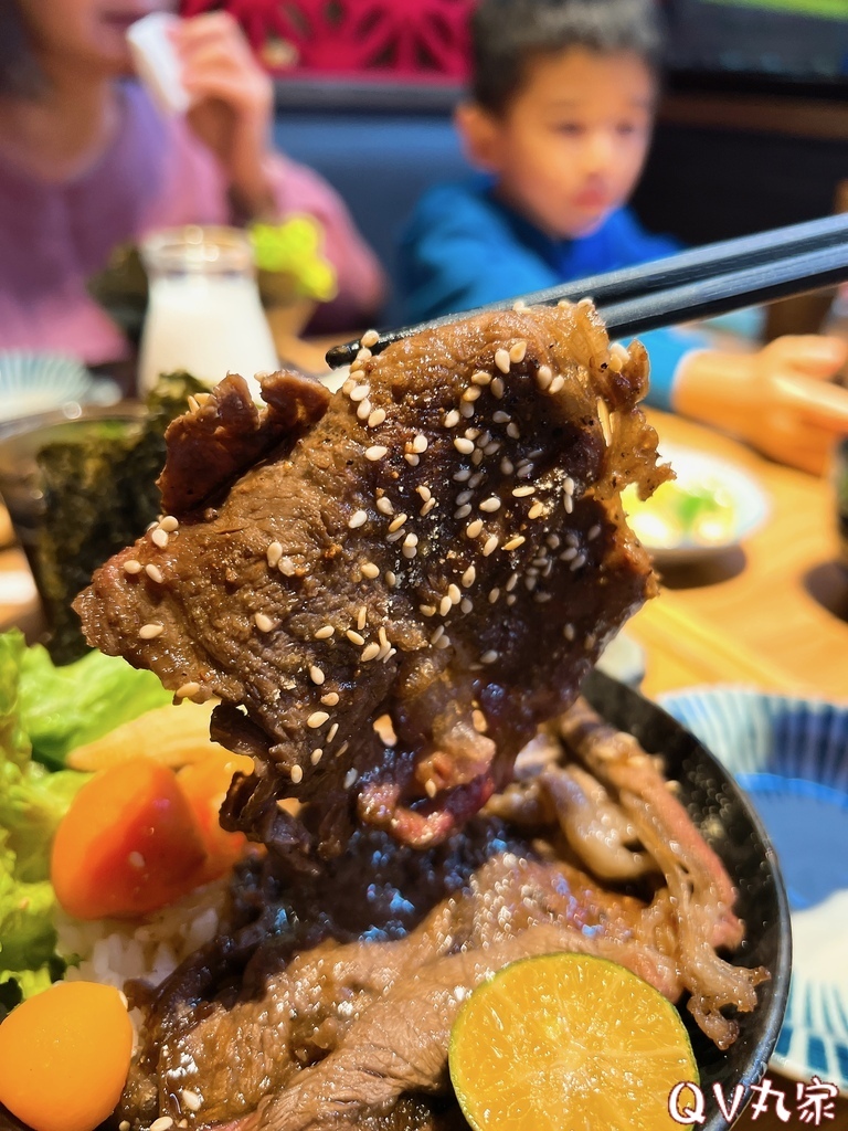 「新竹。食記」大河屋燒肉丼串燒-新竹忠孝大潤發店，串燒丼飯都