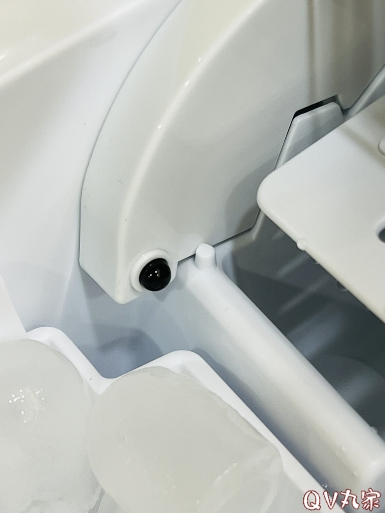 「電器。開箱」KOHZII 康馳，手提式全自動製冰機 KIM
