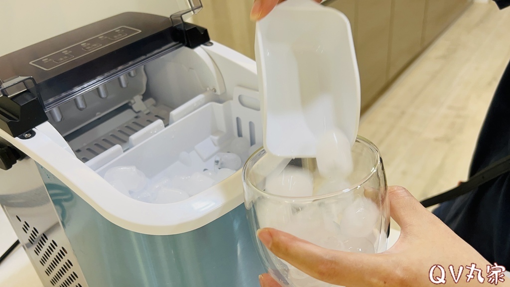 「電器。開箱」KOHZII 康馳，手提式全自動製冰機 KIM