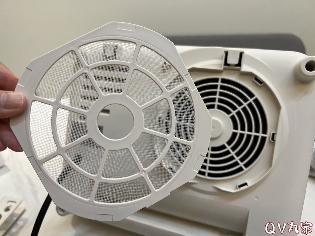 「電器。開箱」MUNICHI 沐尼黑，浴室壁掛暖風機，冬天必